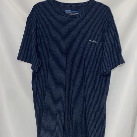 Columbia Bundle of 2 MENS size 2XL Blue  SHIRT Burgundy shirt Short Sleeve Tees - Picture 11 of 16